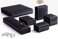 Contenitori di gioielli di cuoio neri di cuoio di superficie di goffratura del contenitore di regalo per le donne